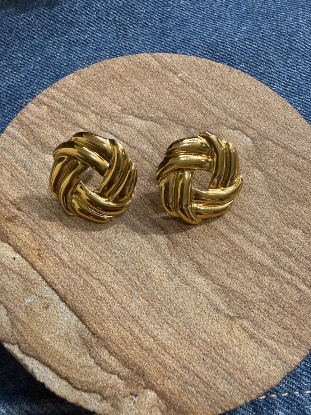 Fashion Gold Knot Earrings - Classic Women's Jewelry